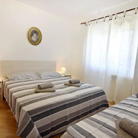 Apartment Wunderschoene In Mit Schoener Terrasse *